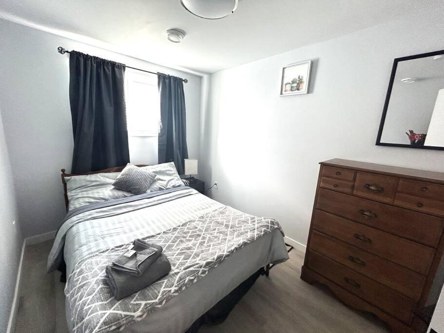 Highland Park Cozy Appartement YYC Buitenkant foto
